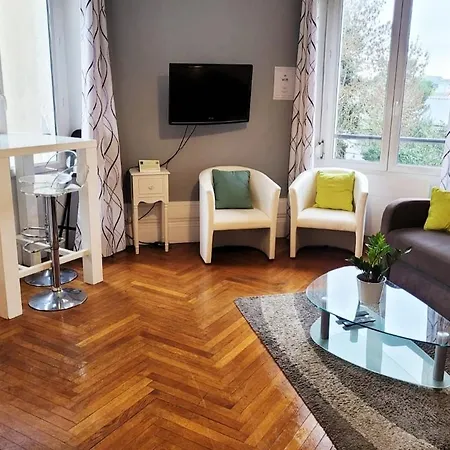 Le Lumineux Apartmán Nantes